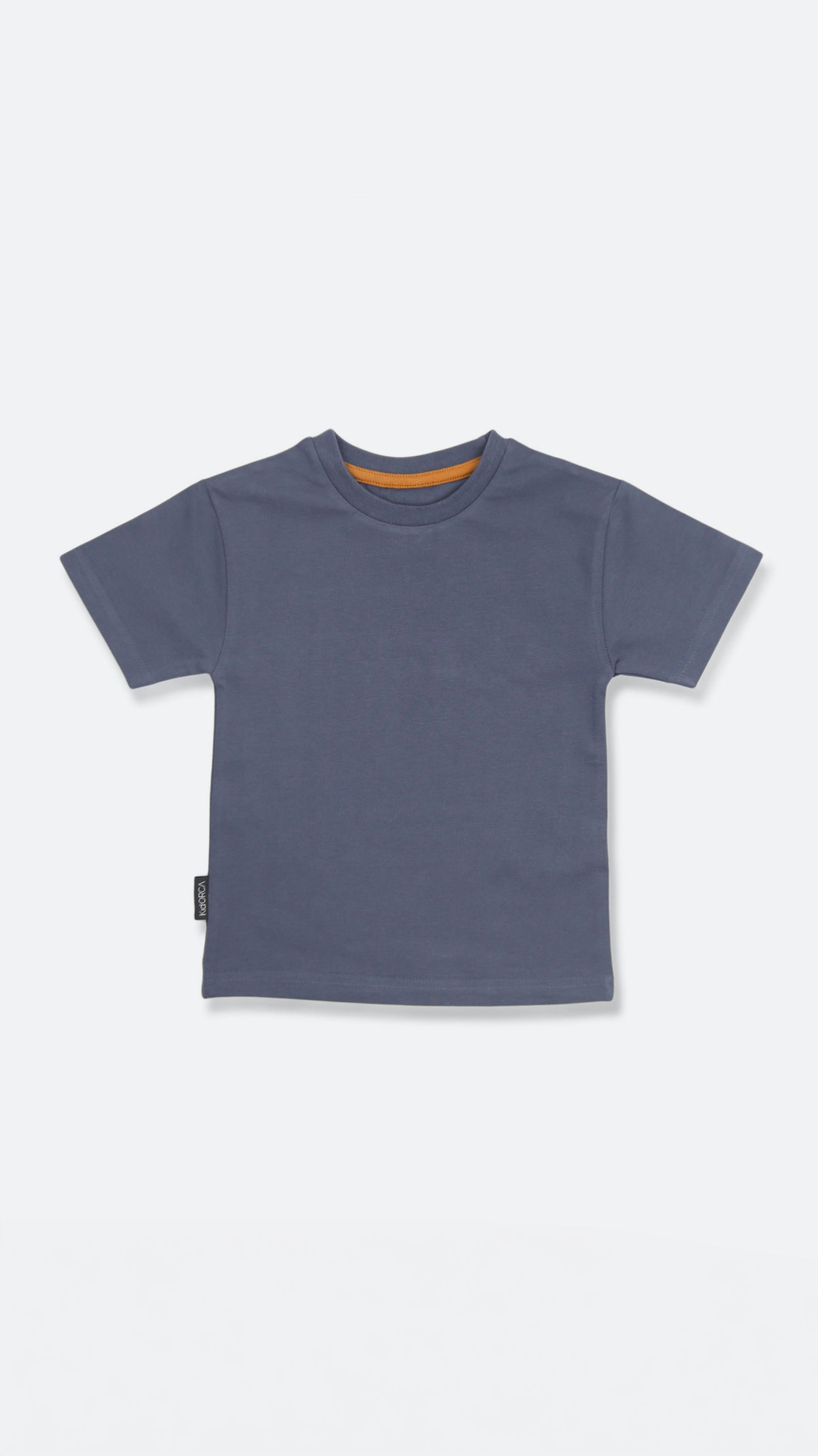 Organic cotton kids tee in fjord blue – front view