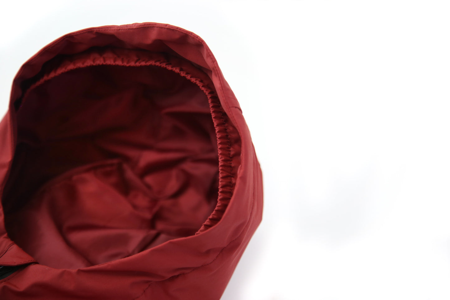 Taped seams and adjustable hood – merlot kids rain jacket