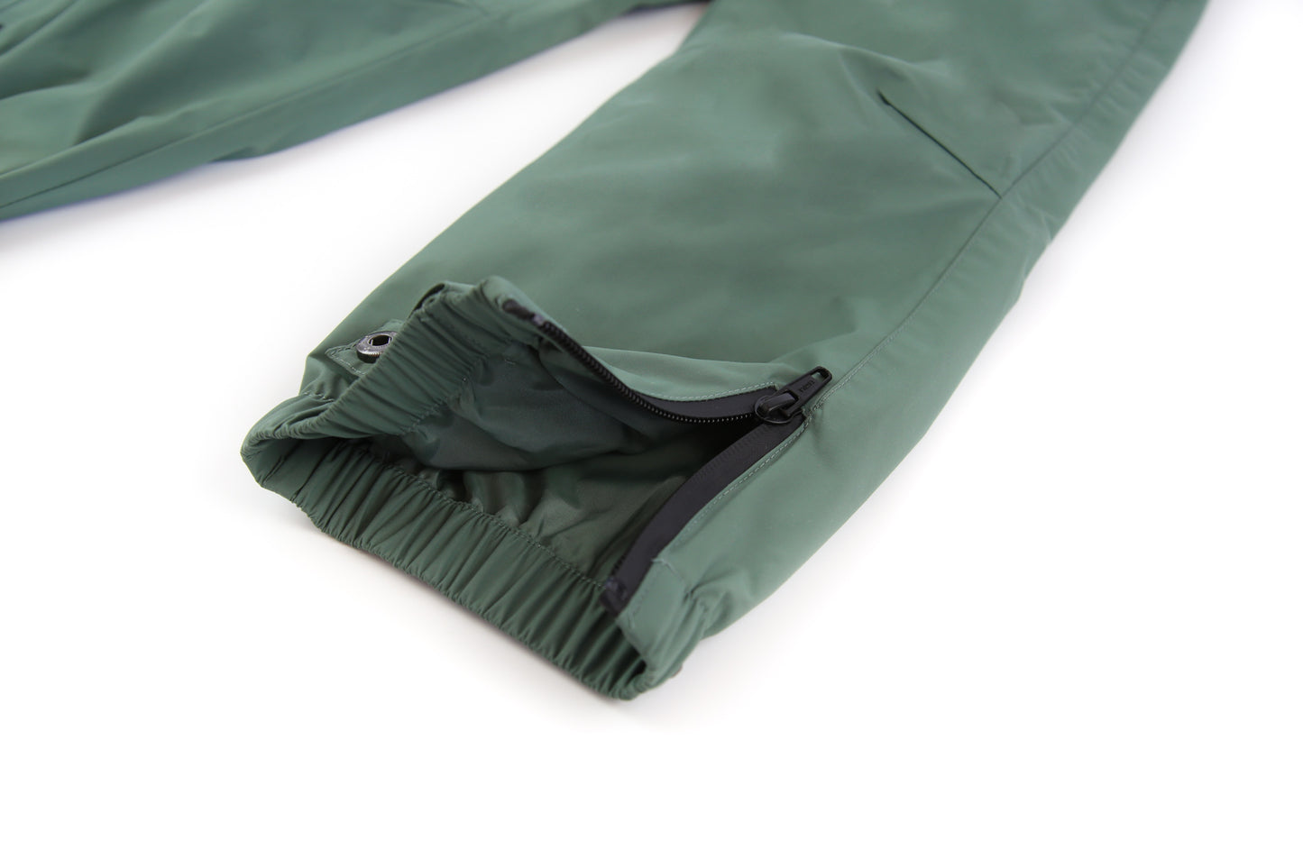 Adjustable ankle cuff and closure detail – olive rain pants