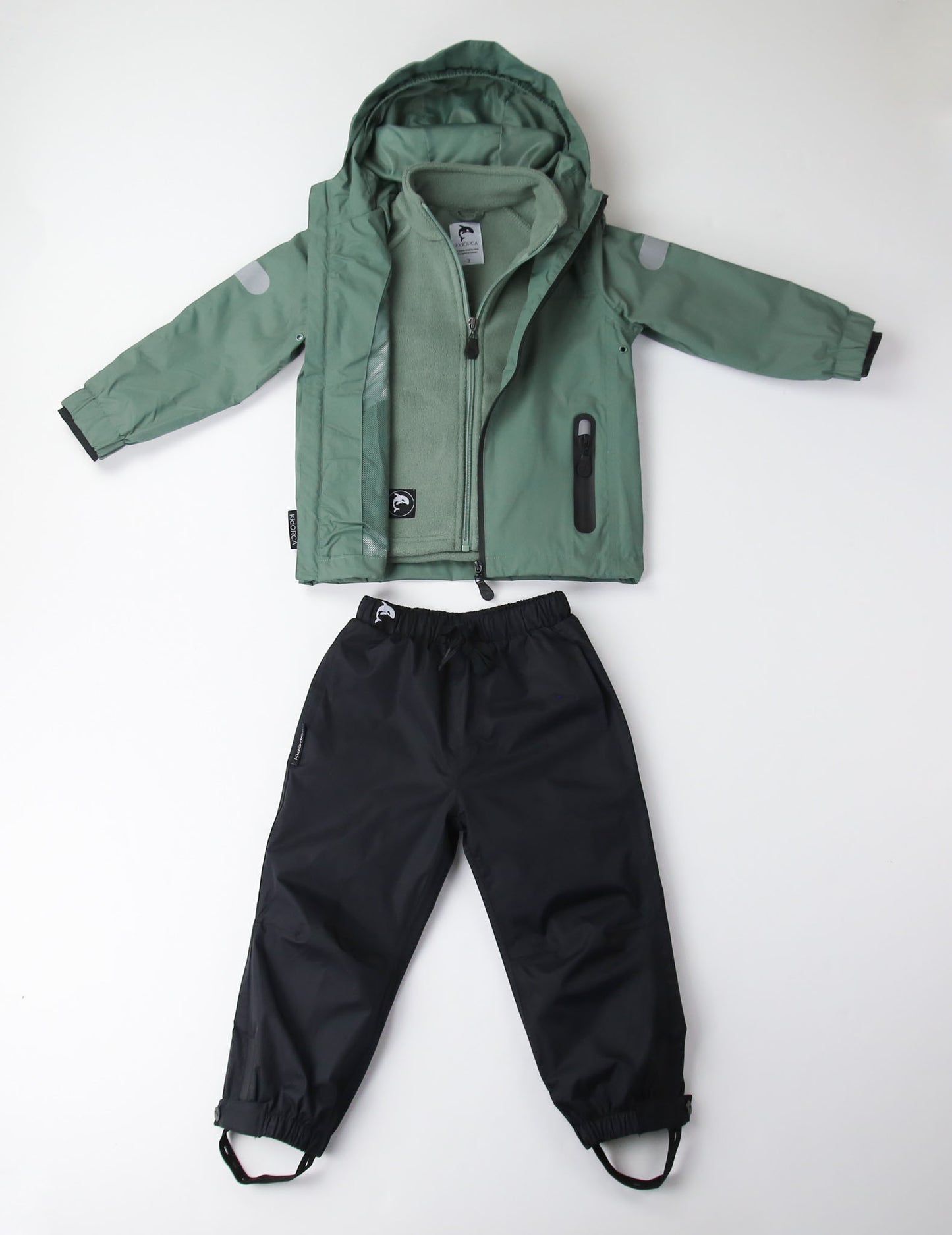 Kids olive fleece jacket – front view