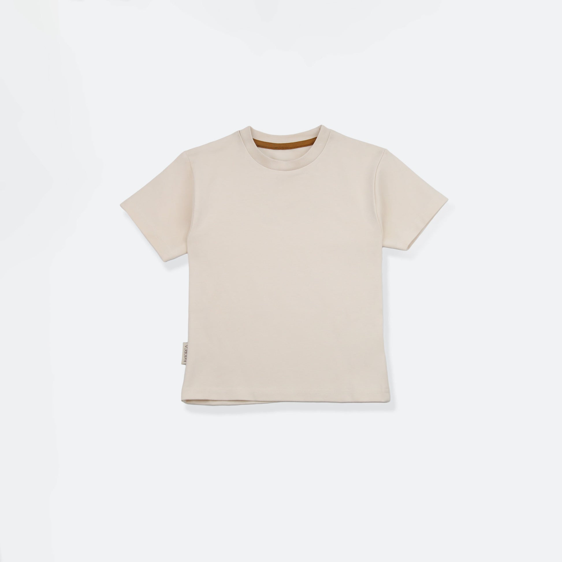 Organic cotton kids tee in oat beige – front view